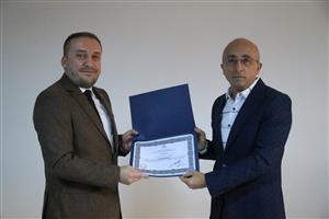 ASÜ İyi Bir Altyapıya ve Değerli Bir Kadroya Sahip 